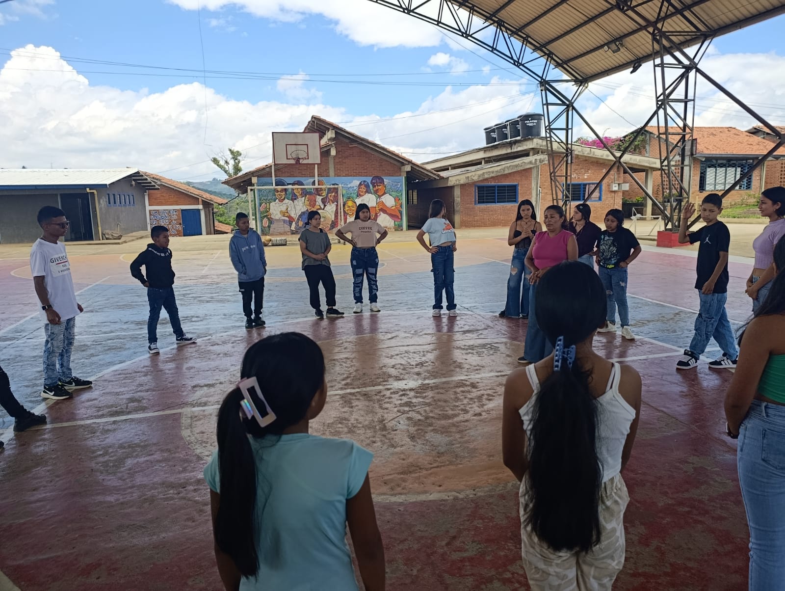 1366_25-8.1.5 - Registro Fotografico Taller Danza (2)